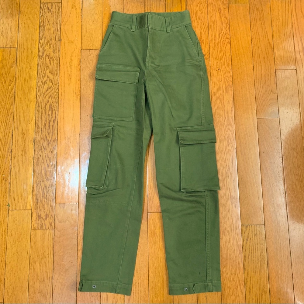 Aritzia TNA Workwear Cargo Pants Military Green Size 0